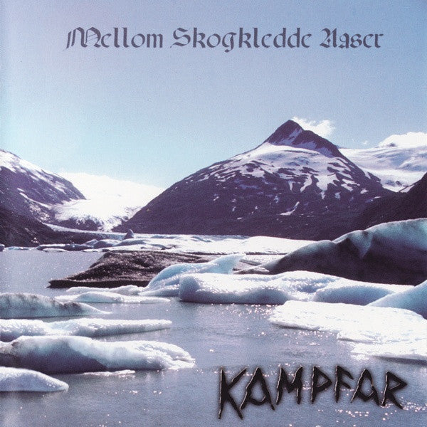 KAMPFAR - MELLOM SKOGKLEDDE AASER